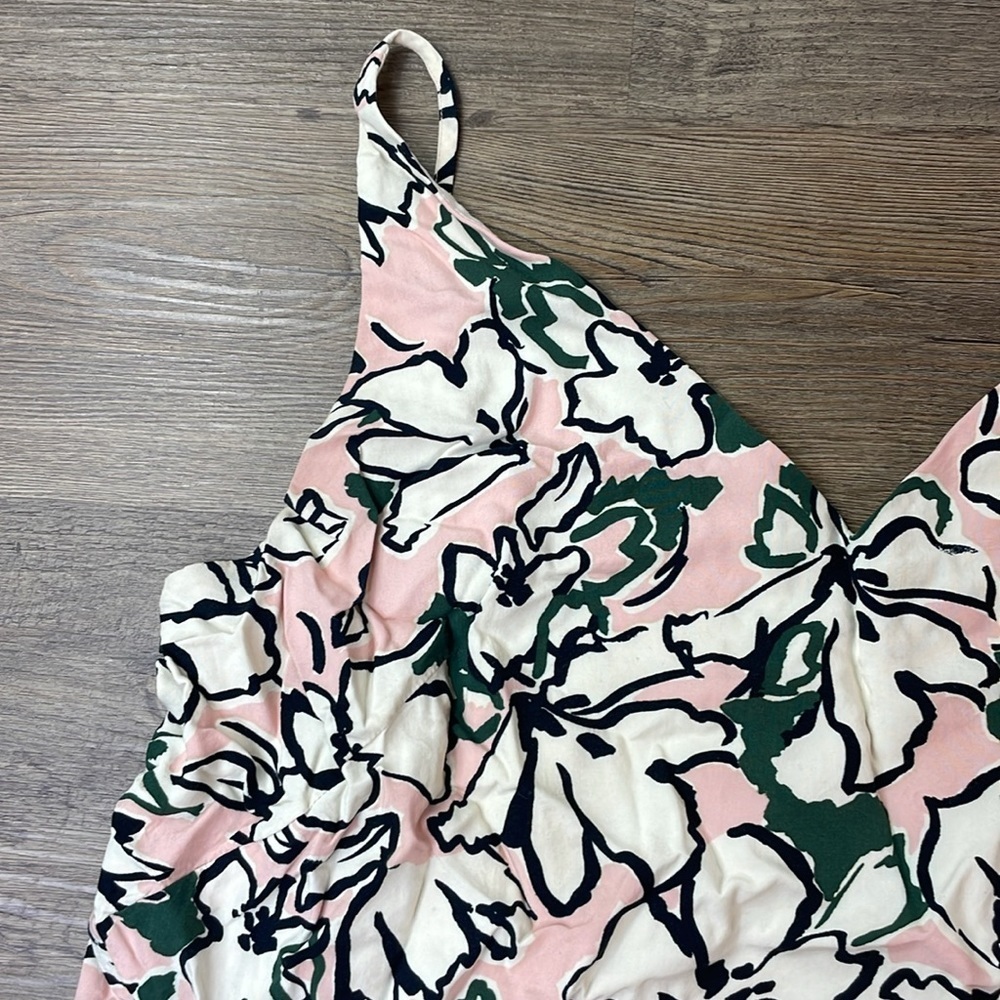 Banana Republic Factory Women’s Pink Cream Cropped Floral Tank Blouse, Large - Picture 2 of 9